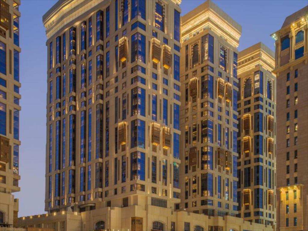 Get on board to an absolutely splendid stay at the Jabal Omar Marriot Hotel in Makkah